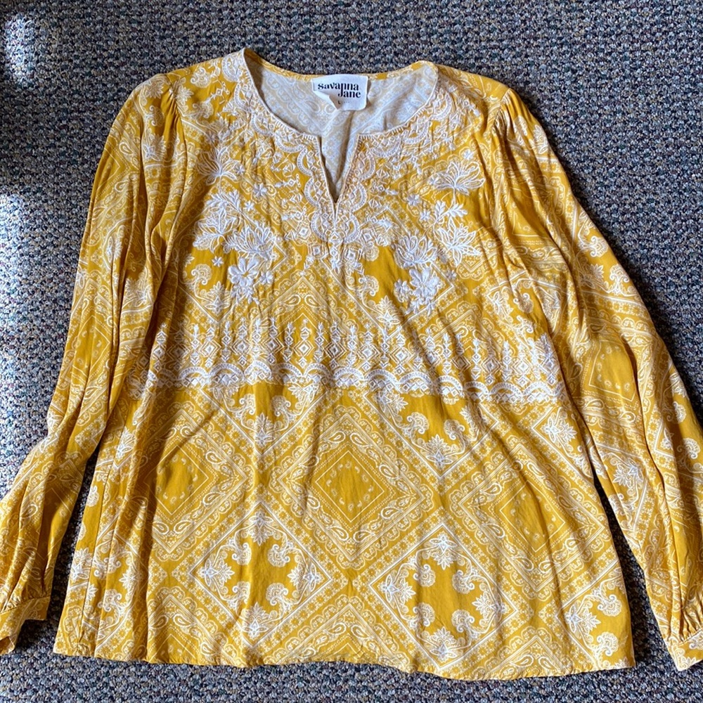 Savanna Jane embroidered top